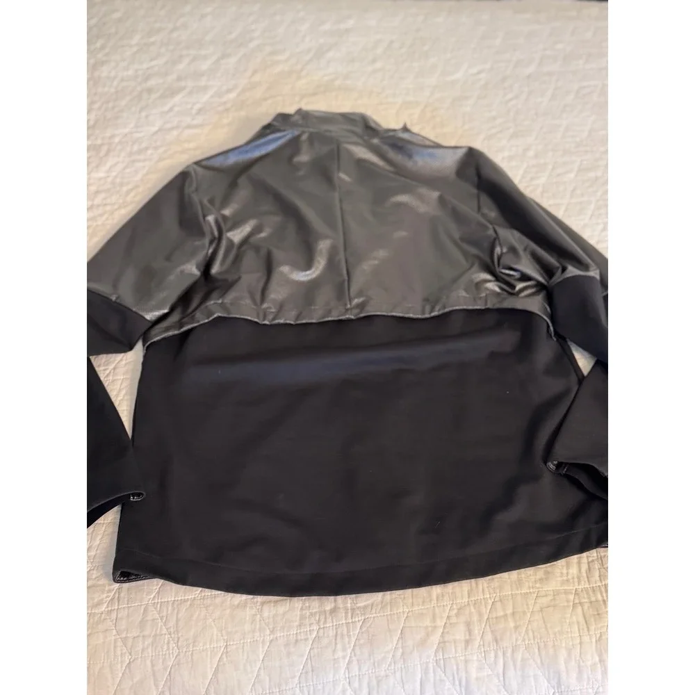 Like new Mens XL‎ Under Armour UA Unstoppable Storm swacket Hooded Jacket